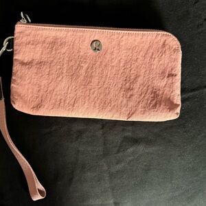 Lululemon dual pocket wristlet